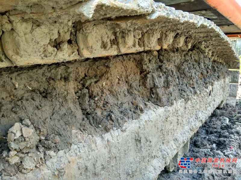 浙江出售转让二手6100小时2010年日立ZX240挖掘机