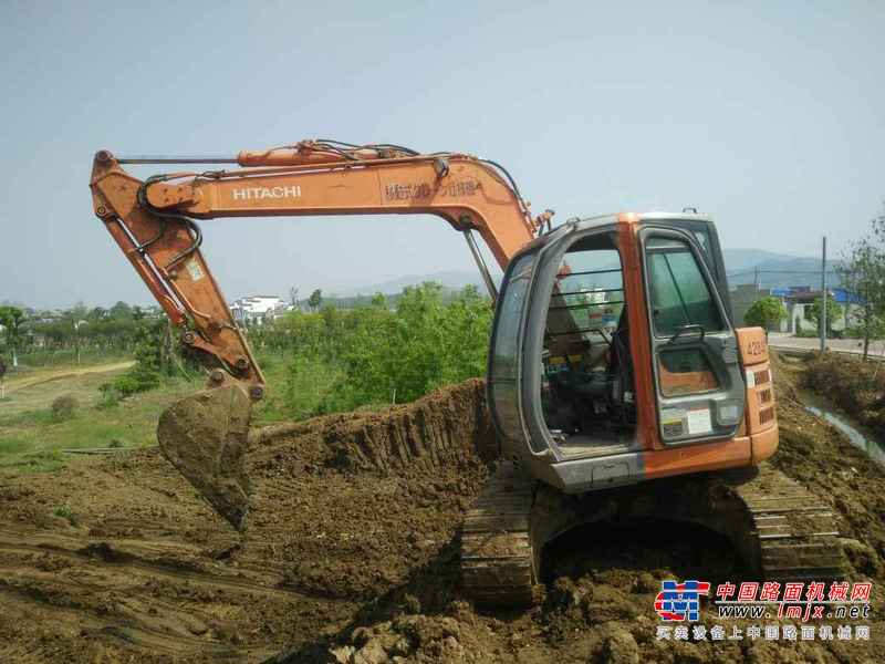 湖北出售转让二手6000小时2007年日立ZX75US挖掘机