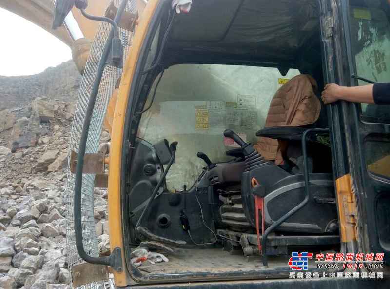 河南出售转让二手6500小时2013年现代R385LC挖掘机