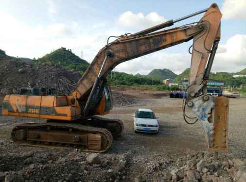 贵州出售转让二手8000小时2012年詹阳动力JY644E挖掘机