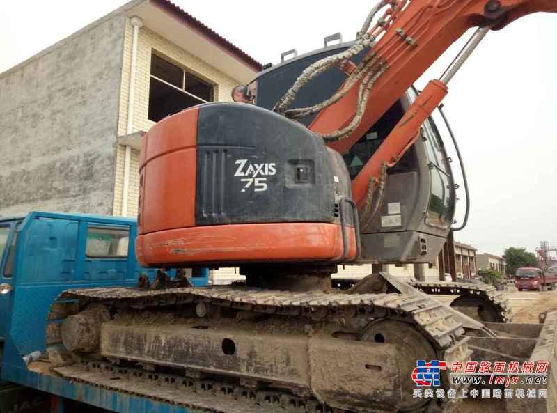 河北出售转让二手16000小时2009年日立ZX75US挖掘机