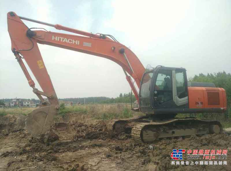 陕西出售转让二手5400小时2010年日立ZX240挖掘机