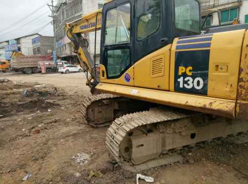 贵州出售转让二手7800小时2011年小松PC130挖掘机