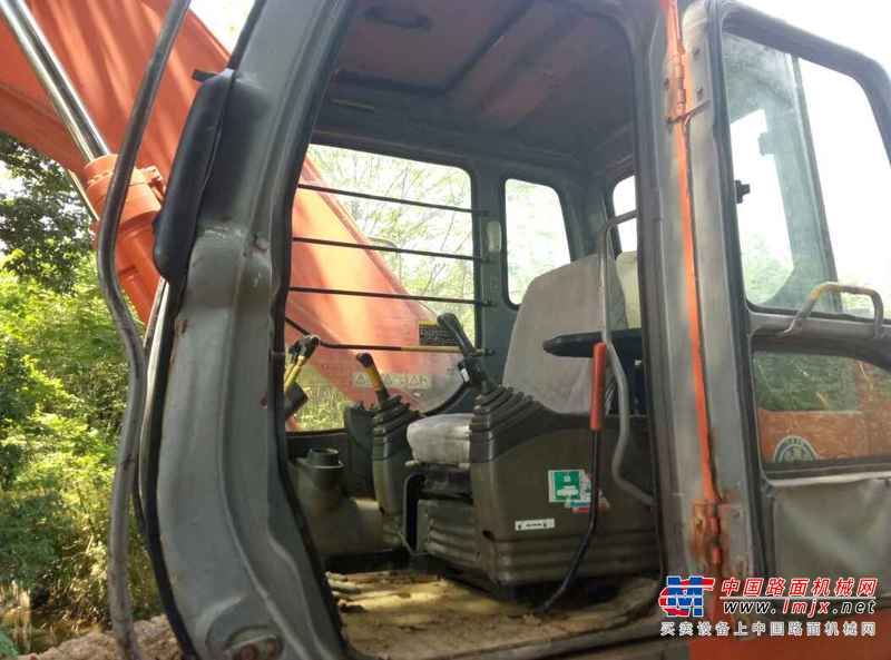安徽出售转让二手15680小时2006年日立EX200挖掘机