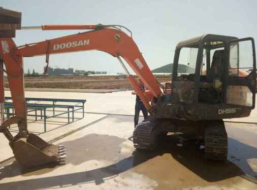 安徽出售转让二手13018小时2010年斗山DH55挖掘机