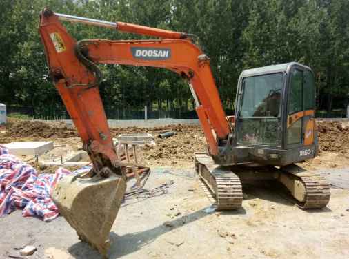 安徽出售转让二手8302小时2009年斗山DH60挖掘机