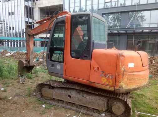 安徽出售转让二手13500小时2009年日立ZX70挖掘机