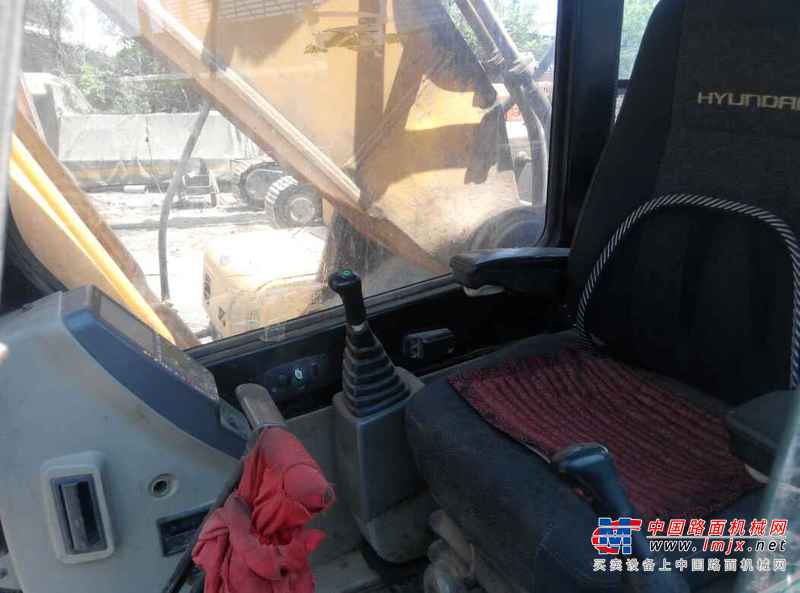 辽宁出售转让二手11000小时2008年现代R305LC挖掘机