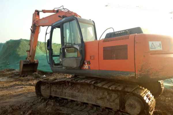 安徽出售转让二手6500小时2011年日立ZX200挖掘机
