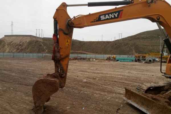 宁夏出售转让二手1500小时2015年三一重工SY75C挖掘机