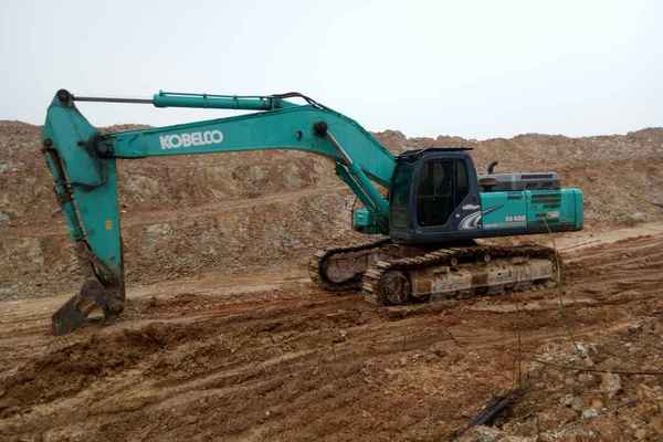 湖北出售转让二手6800小时2011年神钢SK460挖掘机
