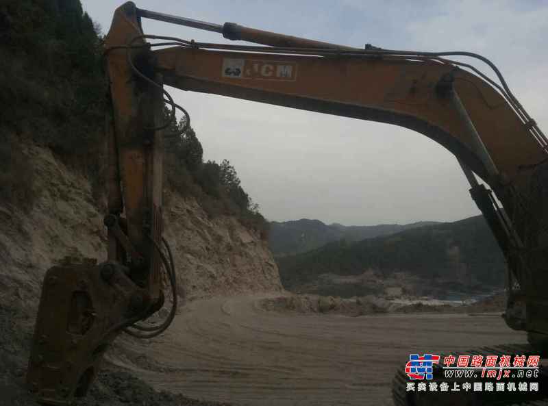 山西出售转让二手8000小时2010年JCBJS210SC挖掘机