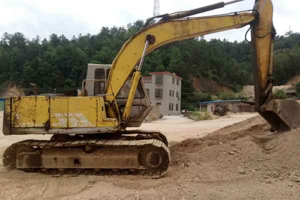 广东出售转让二手15000小时2003年住友S265F2挖掘机