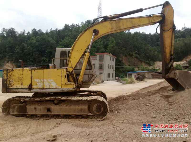 广东出售转让二手15000小时2003年住友S265F2挖掘机