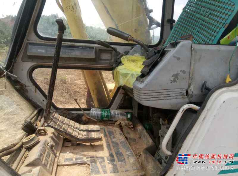 广东出售转让二手15000小时2003年住友S265F2挖掘机