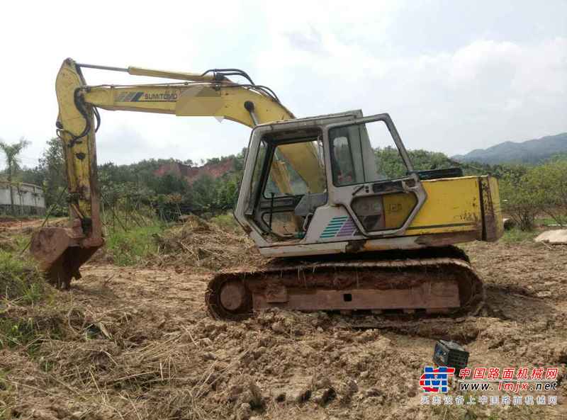 广东出售转让二手15000小时2003年住友S265F2挖掘机