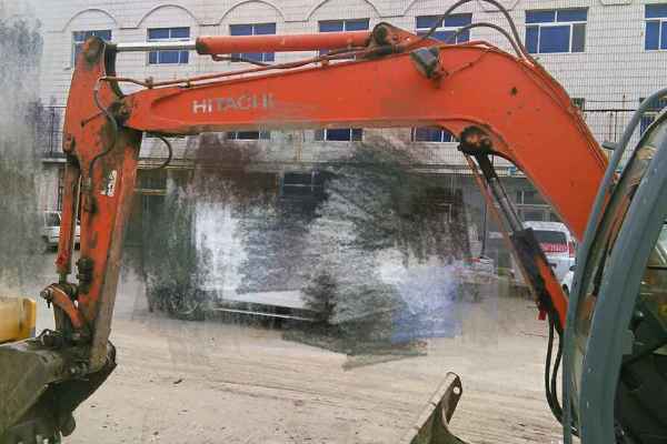 辽宁出售转让二手9900小时2009年日立ZX60挖掘机