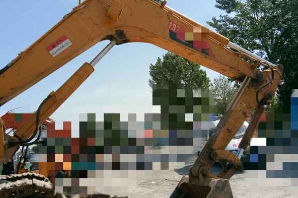 山东出售转让二手4000小时2013年福田雷沃FR60挖掘机