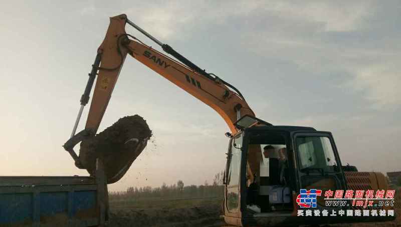 山东出售转让二手3500小时2013年三一重工SY135C挖掘机