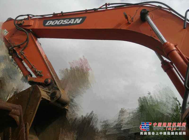 辽宁出售转让二手8785小时2011年斗山DH300LC挖掘机