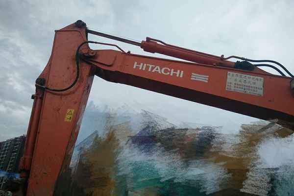 云南出售转让二手7169小时2011年日立EX120挖掘机