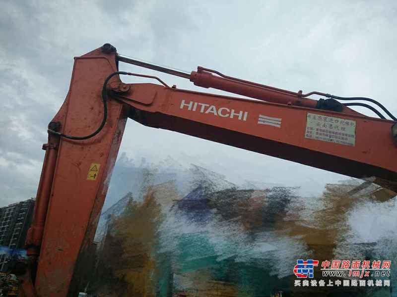 云南出售转让二手7169小时2011年日立EX120挖掘机