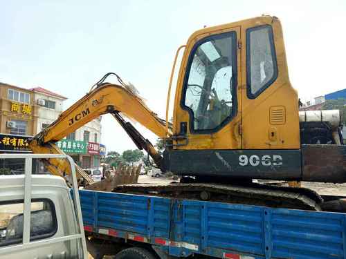 河南出售转让二手8000小时2009年山重建机JCM906D挖掘机