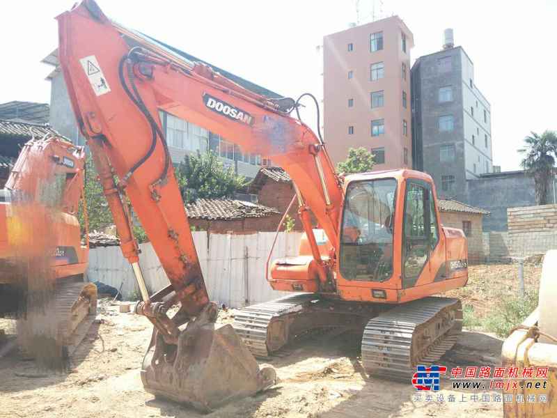 云南出售转让二手8763小时2010年斗山DH150LC挖掘机
