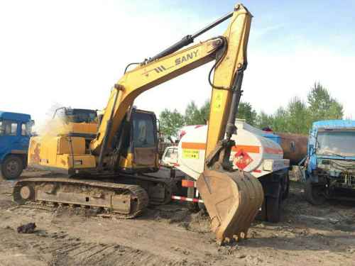 黑龙江出售转让二手18000小时2008年三一重工SY135C挖掘机