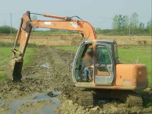 湖北出售转让二手15600小时2009年日立EX70挖掘机