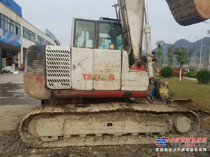 贵州出售转让二手8565小时2010年竹内TB135挖掘机
