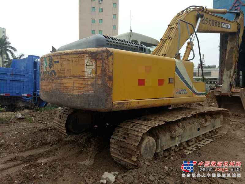 广东出售转让二手10340小时2005年加藤HD820III挖掘机