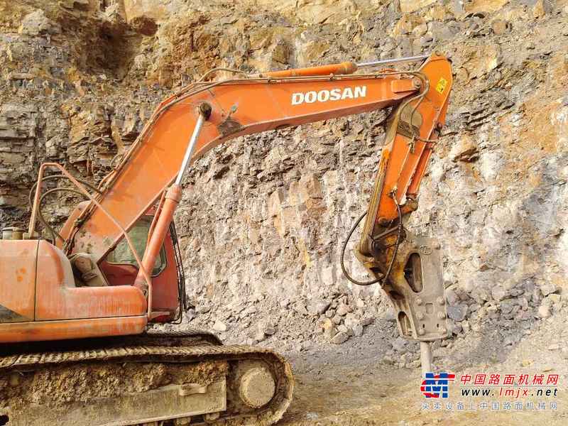 山西出售转让二手18000小时2007年斗山DX300LC挖掘机