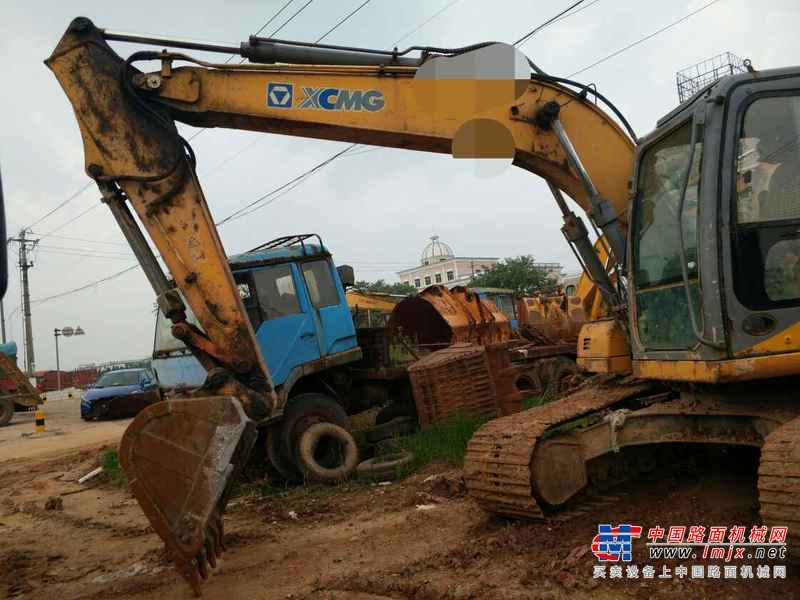 江西出售转让二手8600小时2011年徐工XE150D挖掘机