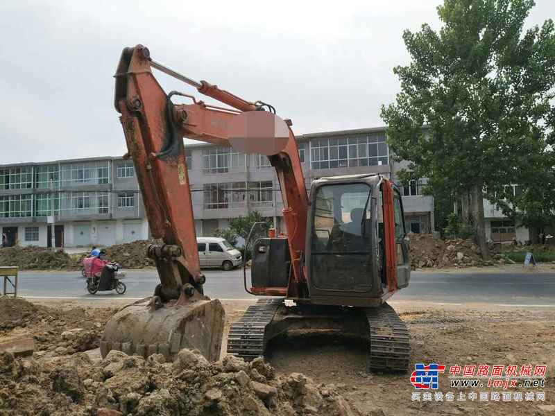 江苏出售转让二手10000小时2010年日立ZX70挖掘机
