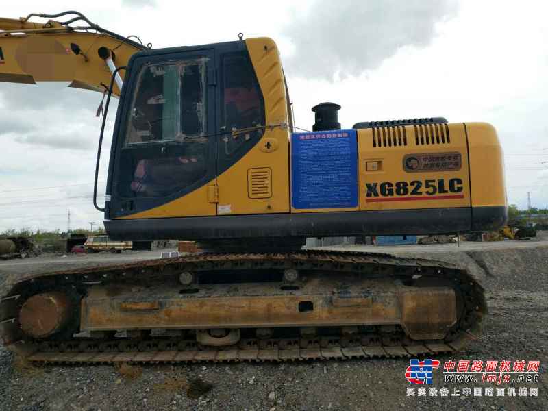 甘肃出售转让二手8000小时2009年厦工XG822LC挖掘机