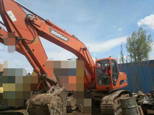 甘肃出售转让二手8000小时2009年斗山DH225LC挖掘机