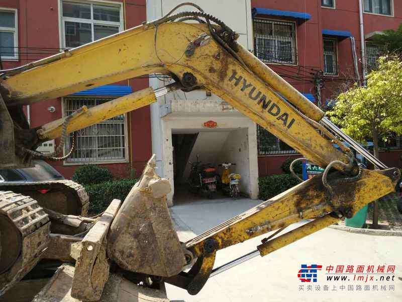 河南出售转让二手8000小时2009年现代R55挖掘机