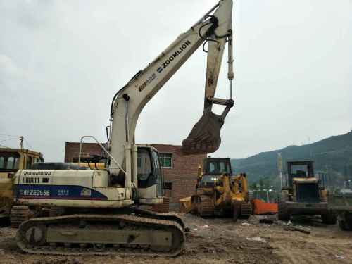 四川出售转让二手8000小时2011年中联重科ZE205E挖掘机
