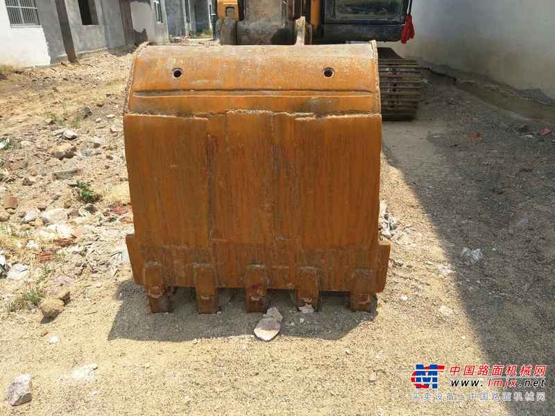 山东出售转让二手6000小时2013年现代R150LC挖掘机