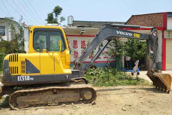 河南出售转让二手5000小时2011年沃尔沃EC55BPRO挖掘机