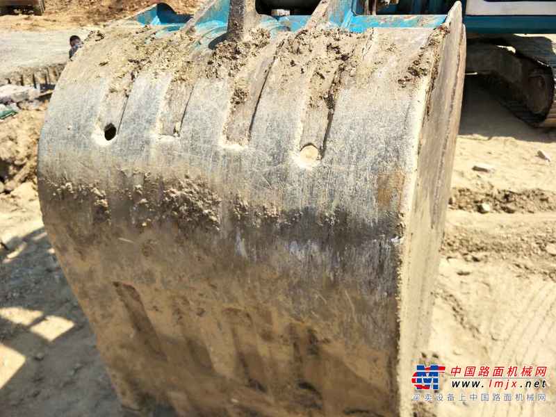 辽宁出售转让二手2000小时2011年黑猫8085挖掘机