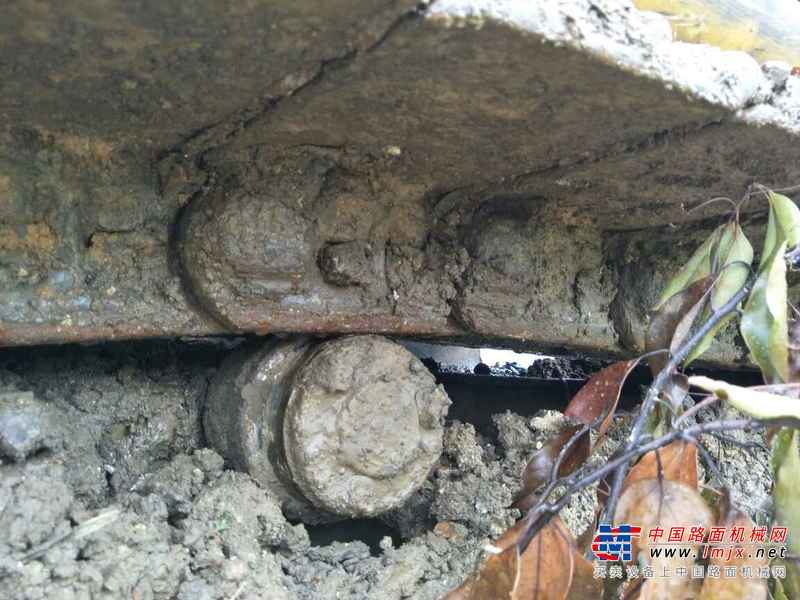 贵州出售转让二手13000小时2007年柳工200挖掘机