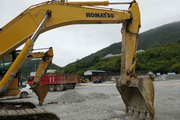 安徽出售转让二手6500小时2013年小松PC360挖掘机