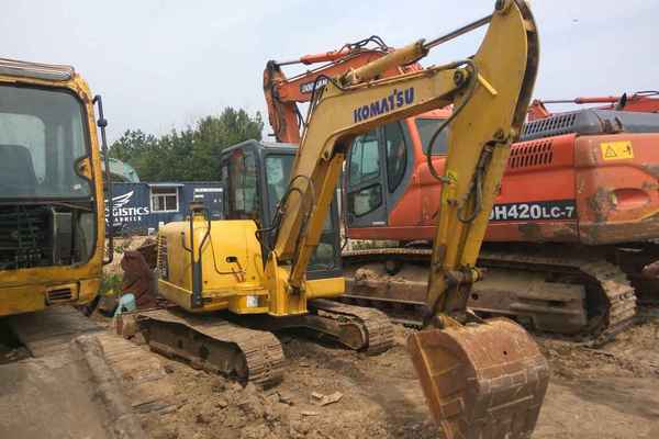 山东出售转让二手9000小时2011年小松PC56挖掘机