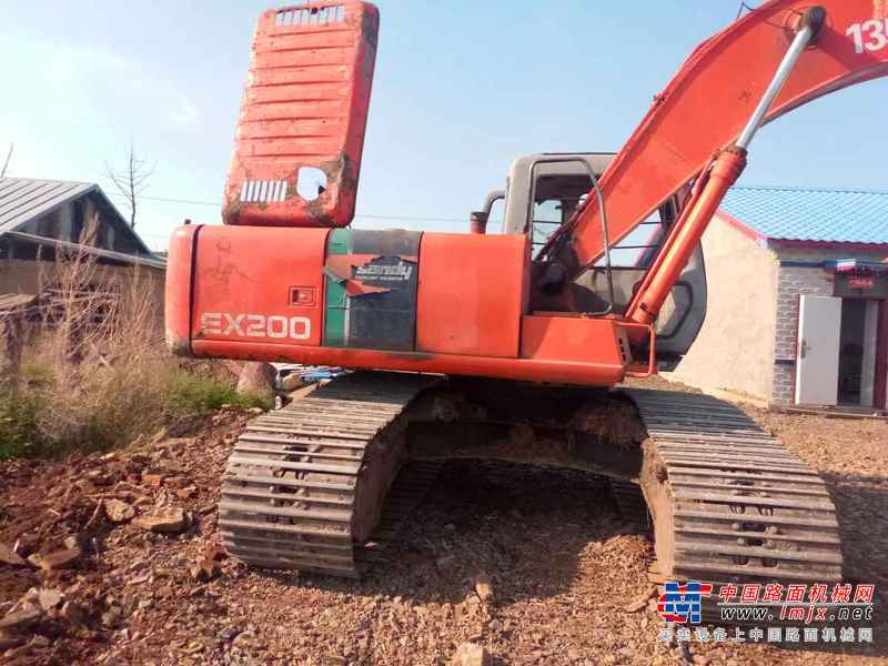 黑龙江出售转让二手18000小时2003年日立EX200挖掘机