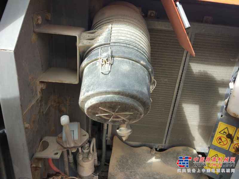 云南出售转让二手8000小时2010年日立ZX60挖掘机