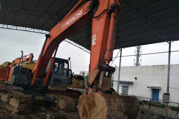 江西出售转让二手8000小时2010年日立ZX200挖掘机