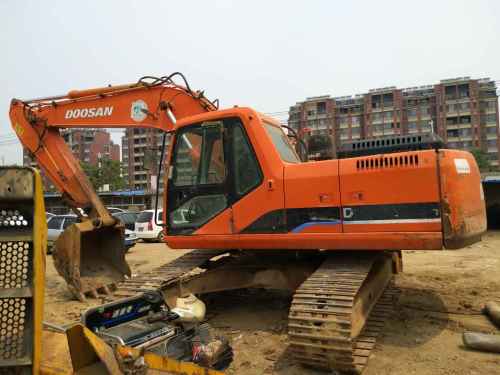 山东出售转让二手7500小时2009年斗山DH225LC挖掘机