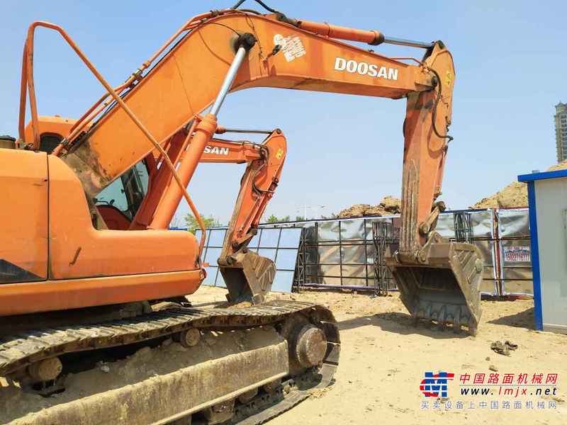 河北出售转让二手13000小时2008年斗山DH300挖掘机